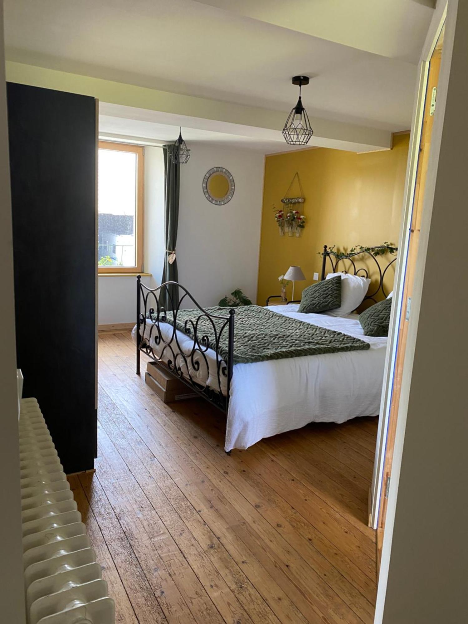 La Pautiere Bed & Breakfast Saint-Sauveur-Lendelin Exterior photo