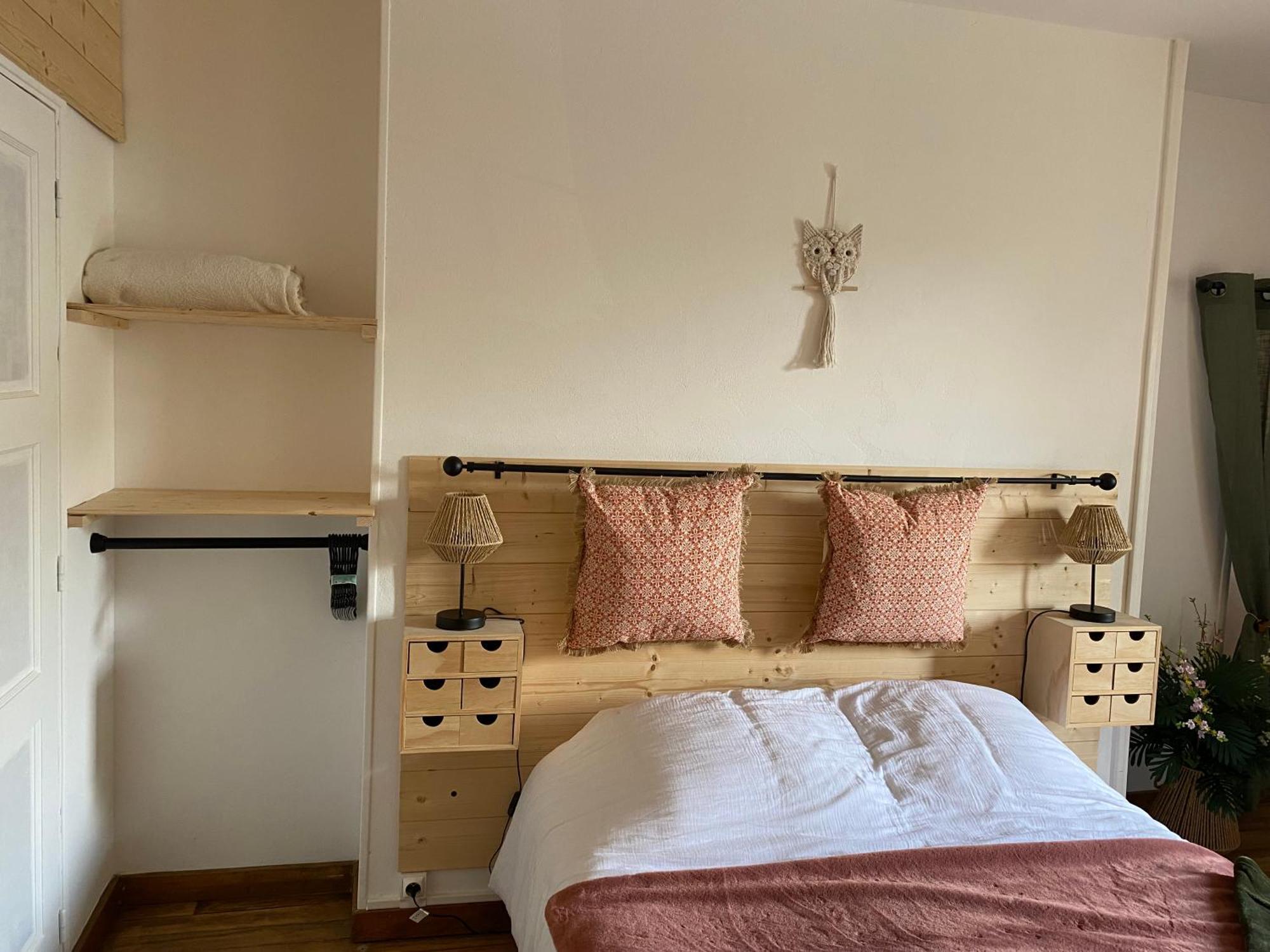 La Pautiere Bed & Breakfast Saint-Sauveur-Lendelin Room photo